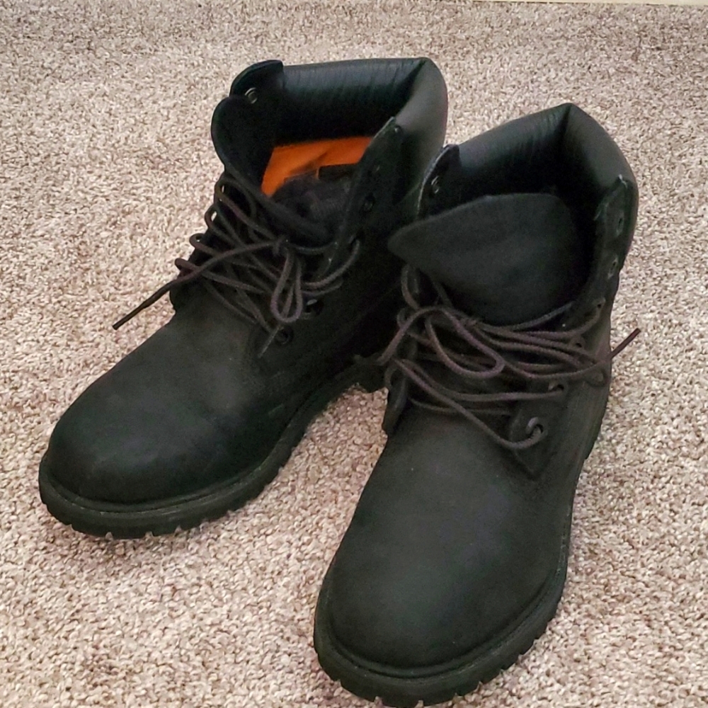 Timberland women 6 inch premium boots size 5.5 US